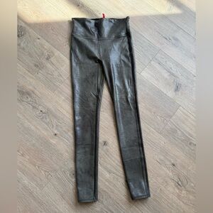 SPANX Olive Green and Black Active Leggings